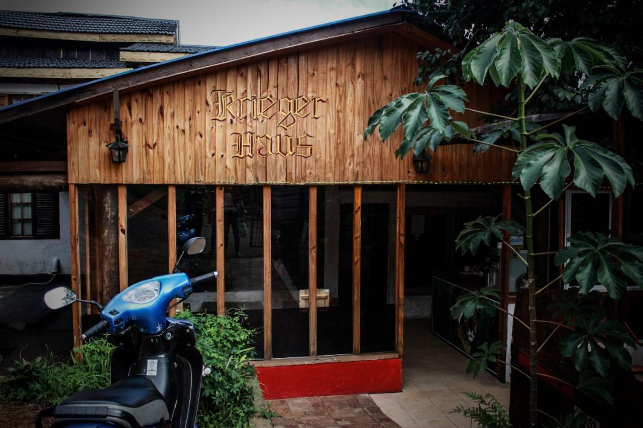 Krieger Haus Pansiyon Puerto Iguazú Dış mekan fotoğraf
