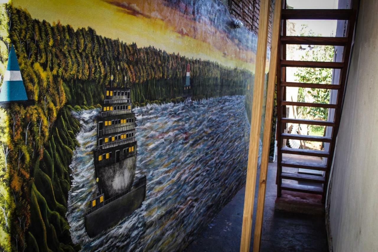 Krieger Haus Pansiyon Puerto Iguazú Dış mekan fotoğraf